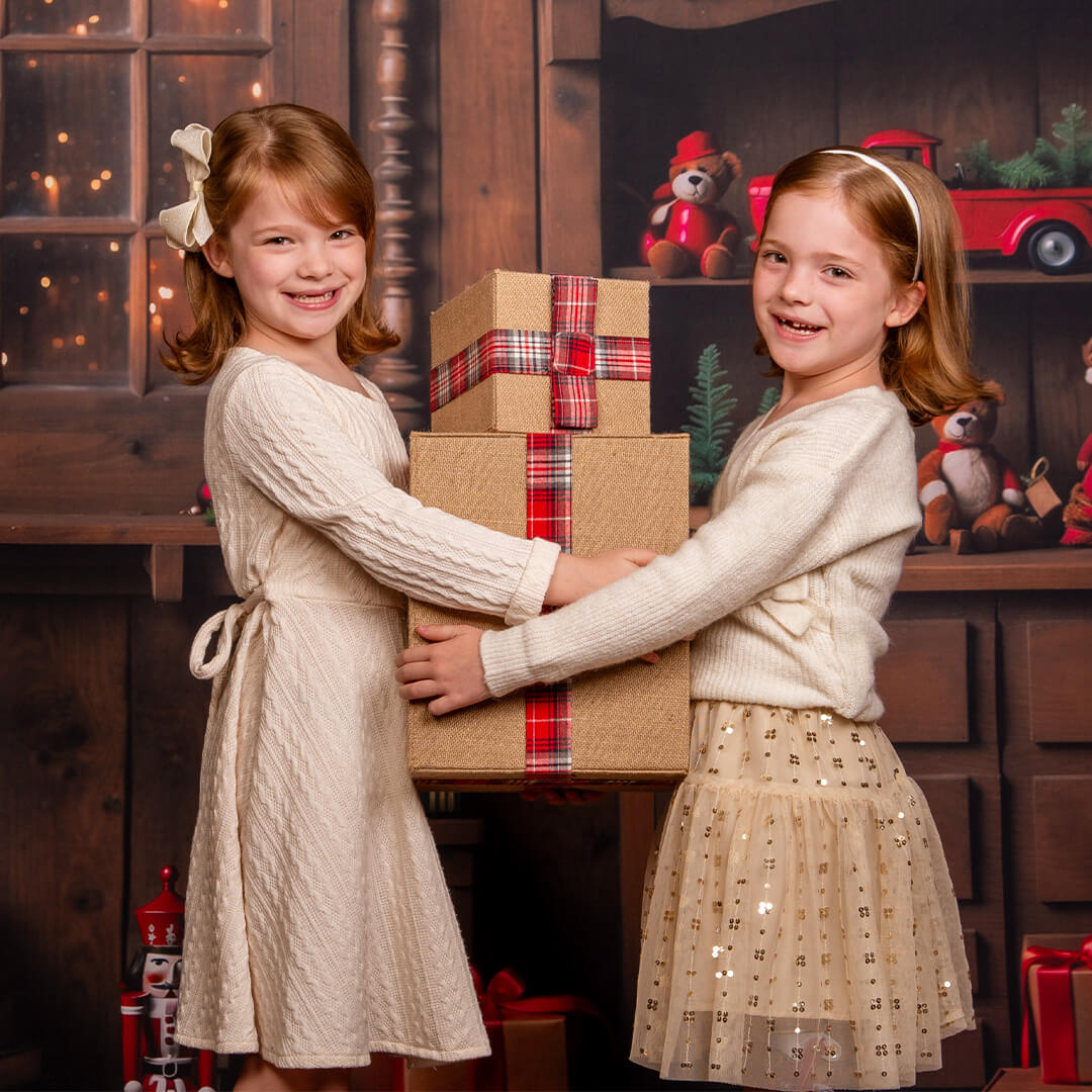 https://jcpportraitdev.lifetouch.com/santas-toy-shop-holiday/