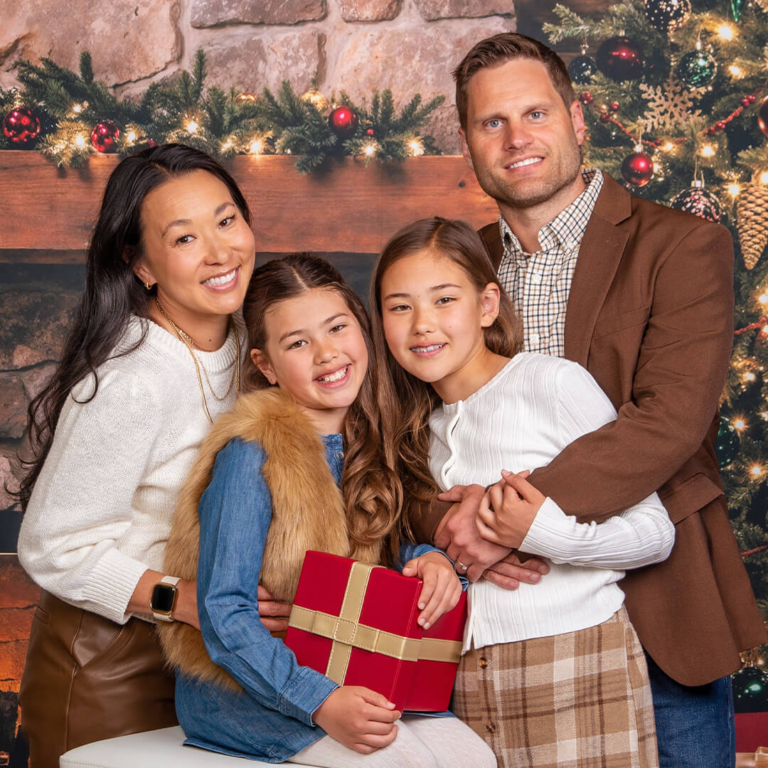 https://jcpportraitdev.lifetouch.com/holiday-backgrounds/