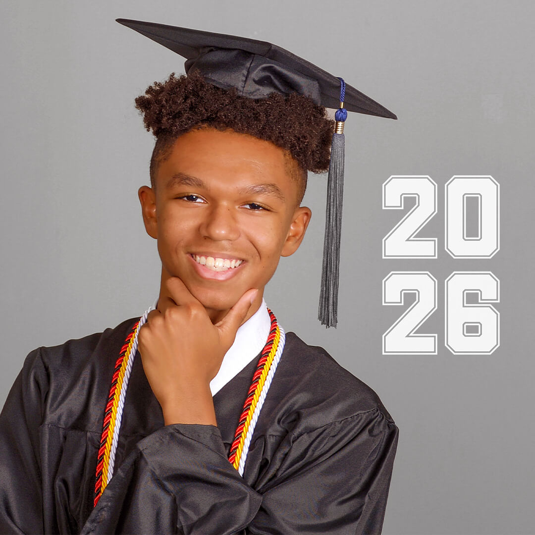 261-059-Grad 2026-Web Overlay Gallery Assets-Senior Male